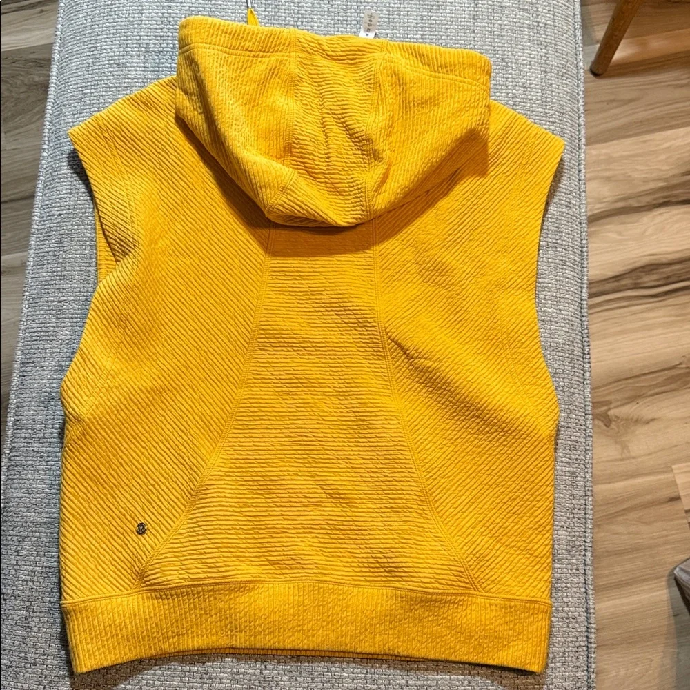 Lululemon Easy Going Sleeveless Hoodie Heathered Honey‎ Lemon sz6